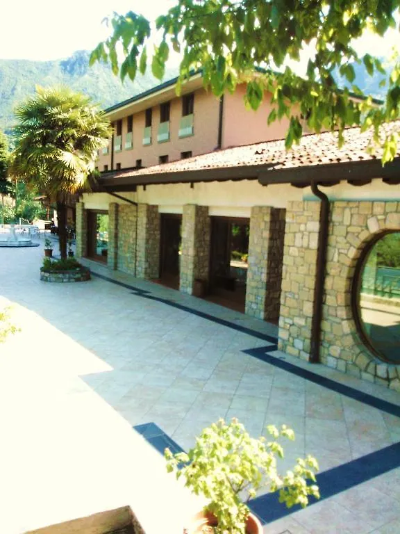 Villa Bredina Sale Marasino Hotel
