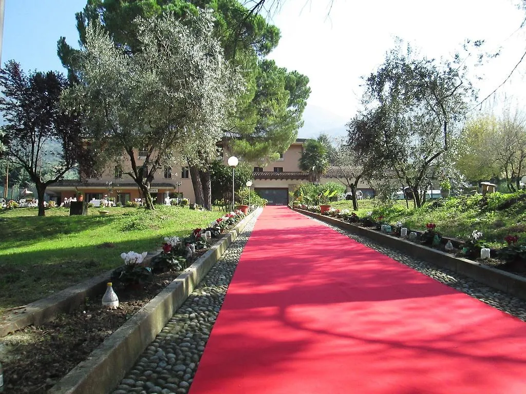 Villa Bredina Sale Marasino 3*,